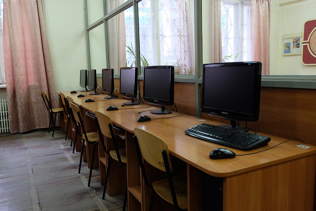 Лабораторія інформаційних систем